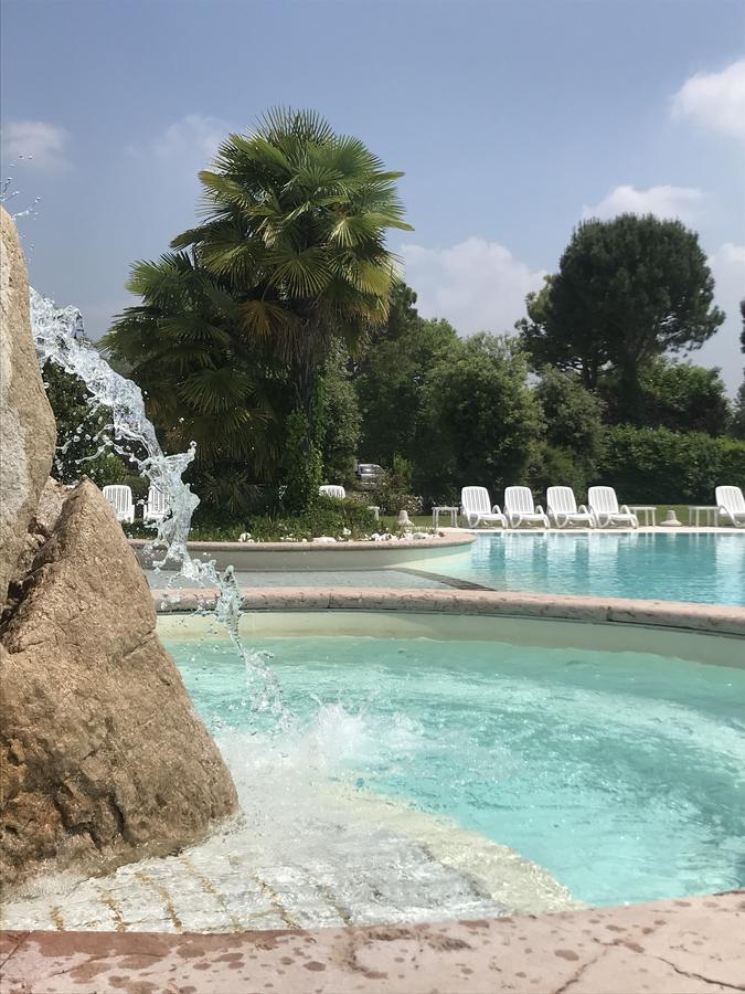 Hotel Agriturismo Corte Salandini Ponti sul Mincio Exterior foto