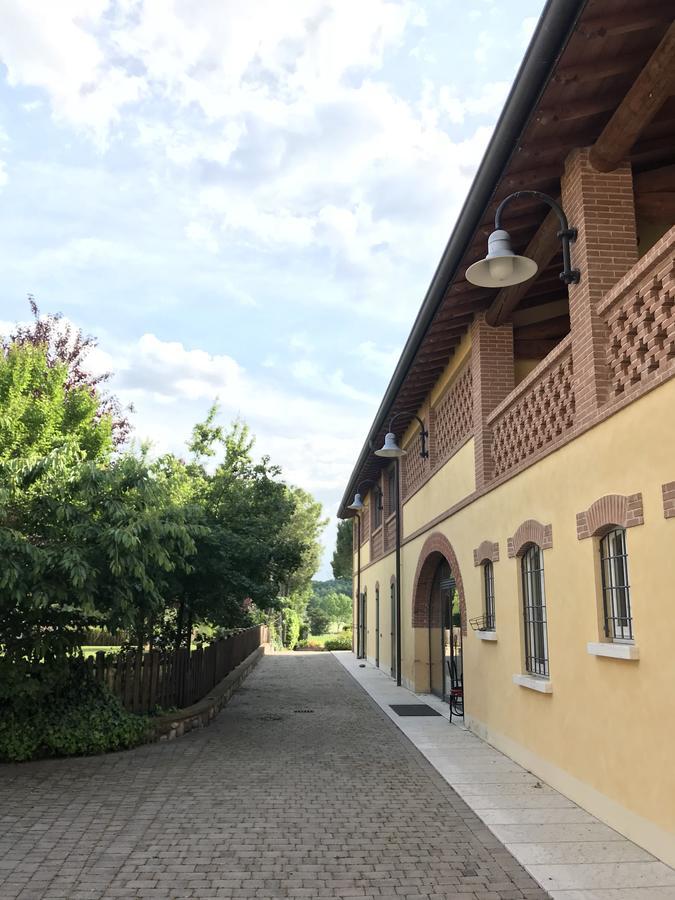 Hotel Agriturismo Corte Salandini Ponti sul Mincio Exterior foto