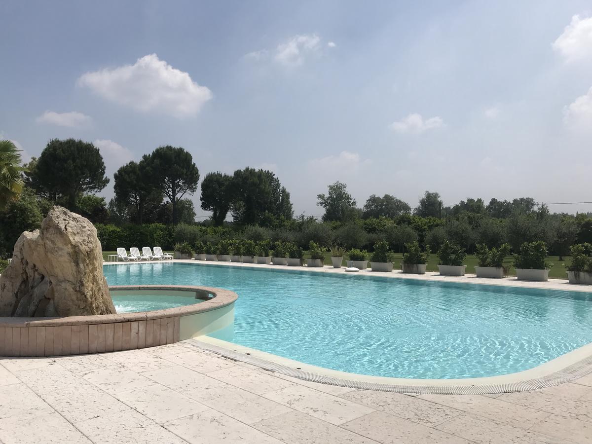 Hotel Agriturismo Corte Salandini Ponti sul Mincio Exterior foto