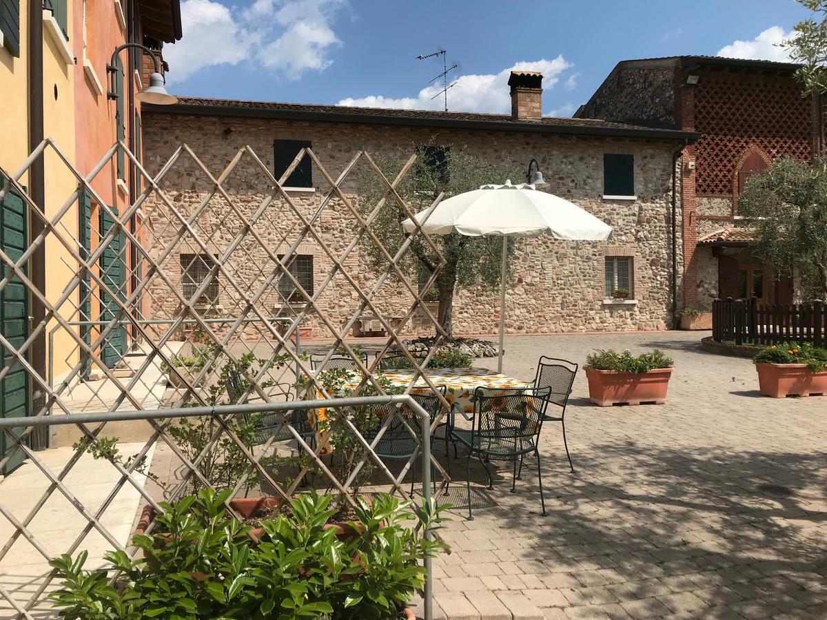 Hotel Agriturismo Corte Salandini Ponti sul Mincio Exterior foto