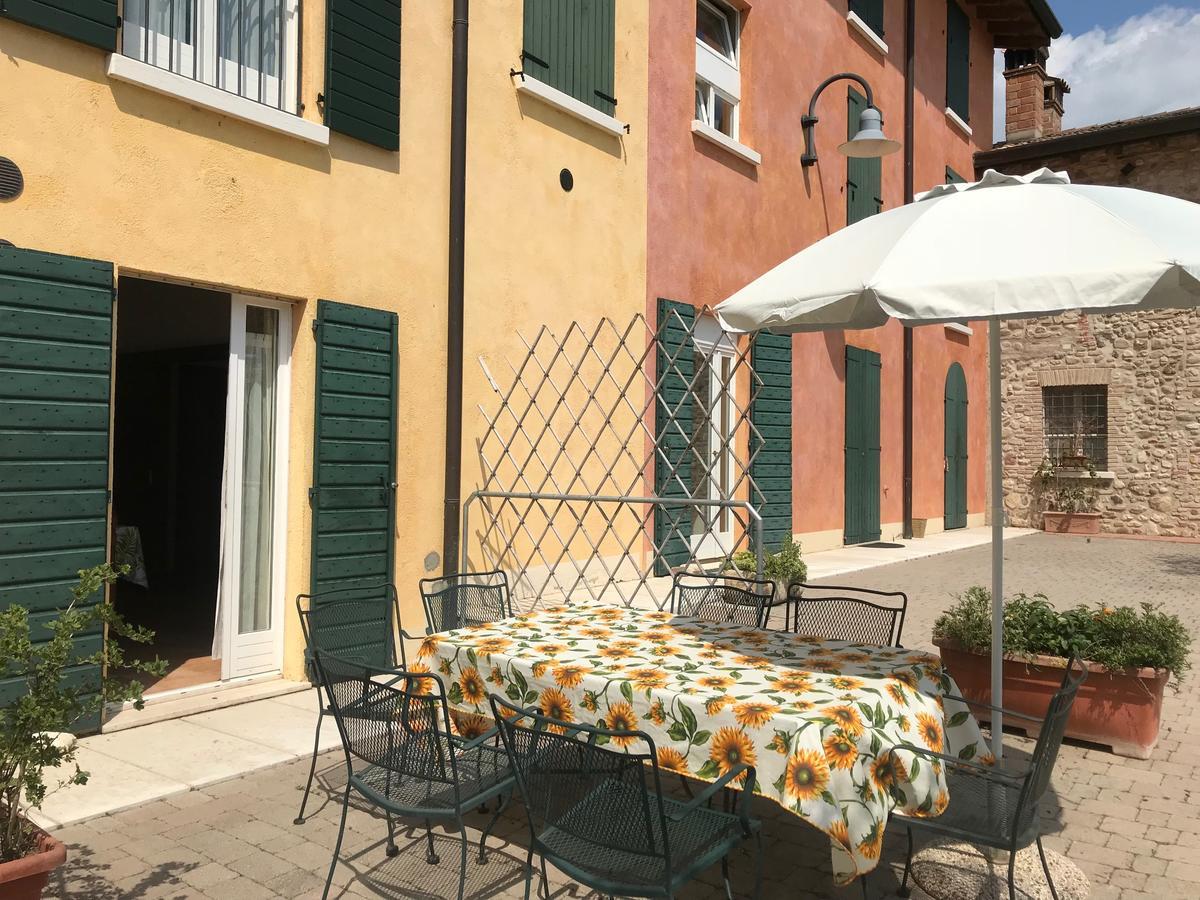 Hotel Agriturismo Corte Salandini Ponti sul Mincio Exterior foto
