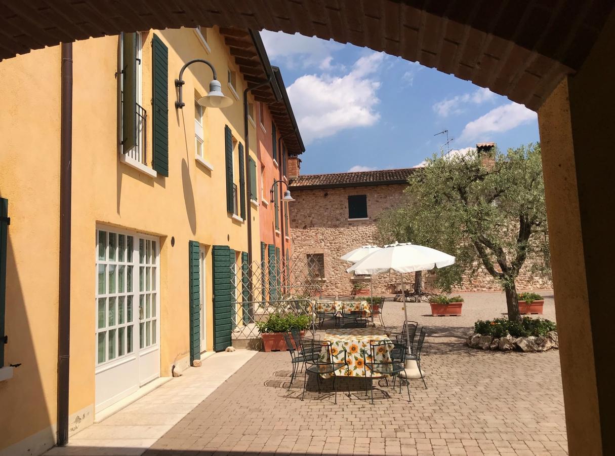 Hotel Agriturismo Corte Salandini Ponti sul Mincio Exterior foto